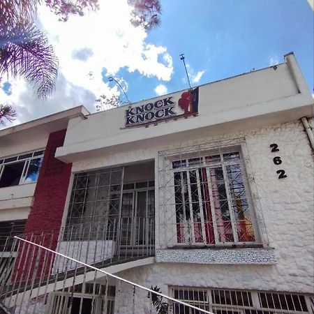 Knock Knock Hostel Curitiba Esterno foto