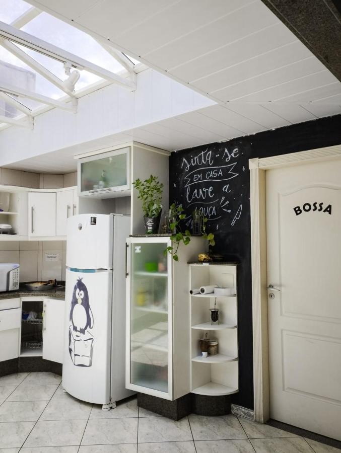 Knock Knock Hostel Curitiba Esterno foto