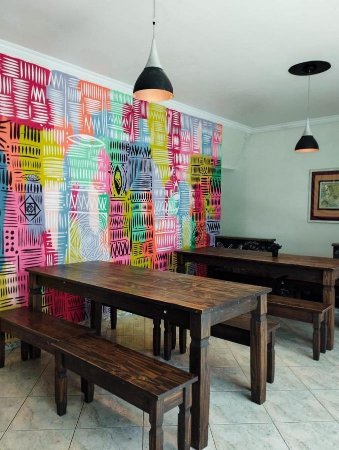 Knock Knock Hostel Curitiba Esterno foto