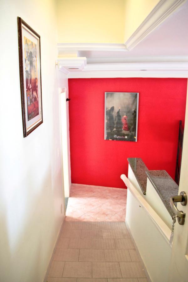 Knock Knock Hostel Curitiba Esterno foto